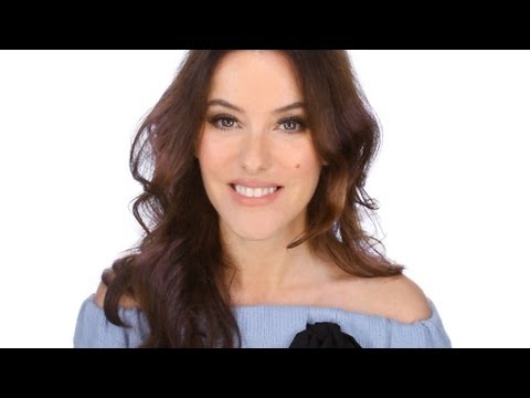 favourite hair products - The products Ive used in the film are: Andrew Barton - Professional Curling Iron: http://lisae.me.uk/25301-25295 Babyliss - Ceramic Straightening Brush: http...