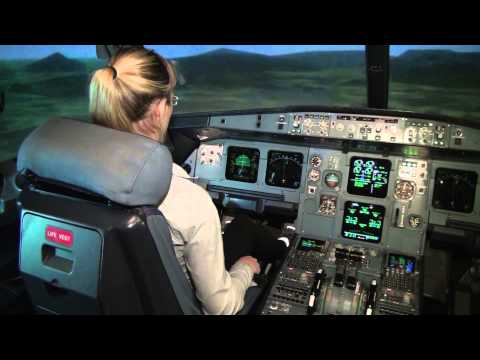 CPL Holder landing an Airbus A320 manually - Baltic Aviation Academy
