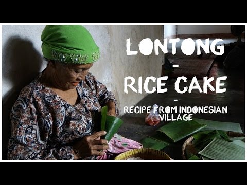 Lontong - rice cakes cooked in a banana leaf