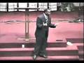 Muthee Prays for Palin