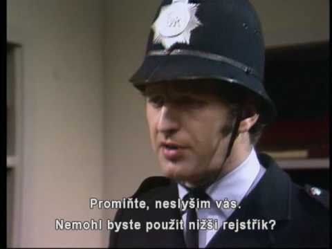 Monty Python - Police Station Silly Voices (czech sub)