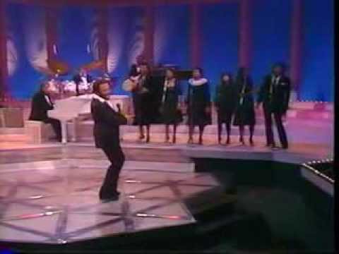 Crouch - Host-LeVar Burton. Singers: Sandra Crouch, Phyllis St James, Kristle Murden,Tata Vega, Linda McCrary & Howard Smith. Drums-Bill Maxwell,Bass-Andrew Gouche',P...