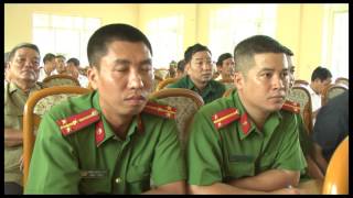 Công an phường Vàng Danh lắng nghe ý kiến nhân dân