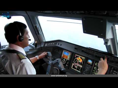 Flight Quito Loja Ecuador Embraer 190 Tame - HD
