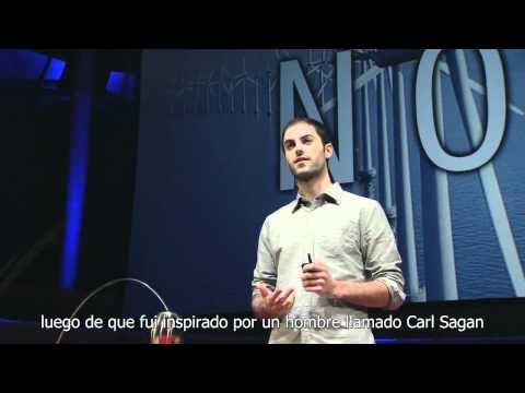 Gower - Discurso de Reid Gower en TEDxVancouver, en el cual explica su motivación al crear Las Series Sagan y Presenta el primer capitulo de las mismas Reid Gower ti...
