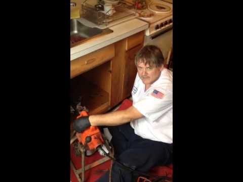 how to unclog lead pipes