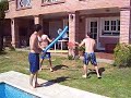 en la pileta del pocho