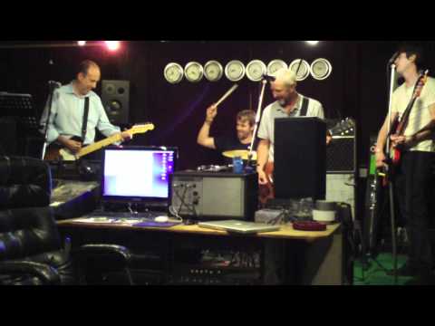 0 Sunday morning Strummer/Jones fix....covered here