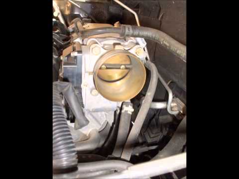 How To Clean Throttle Body 2003, 2004, 2005 & 2006 Mitsubishi Outlander Engine Light Code P0506