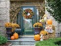 2017 Fall Outside Decorating Ideas 3