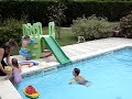 Toboggan-piscine : Qui va piano fait plouf quand même