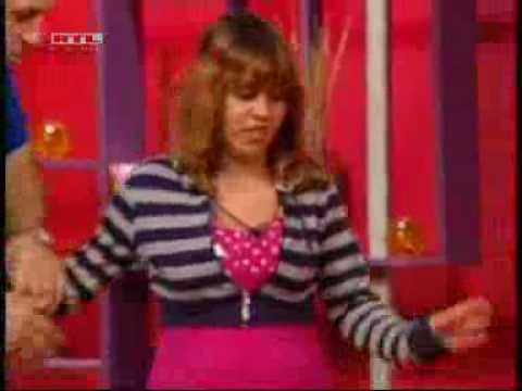 M�nika show