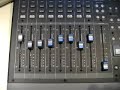 Mackie Control Universal - Moving Faders