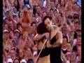 Robbie-Williams-kiss
