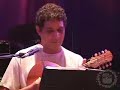 marcelo menezes, violonista, cantor e compositor, interpretando 