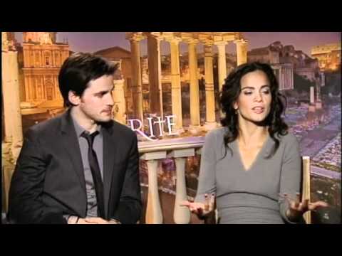 Alice Braga