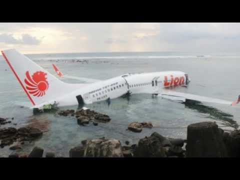 Indonesia Airline Crash - Lion Air Boeing 737 Accident Into Sea Island Of Bali