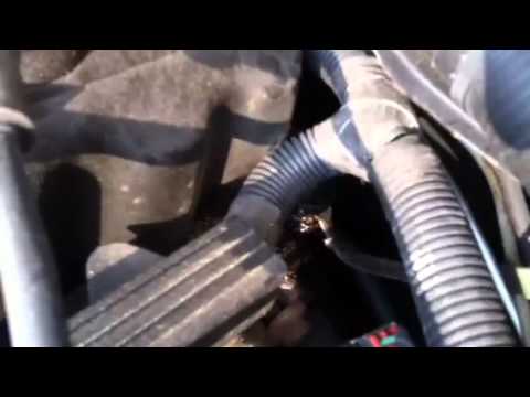 how to voltage test an alternator