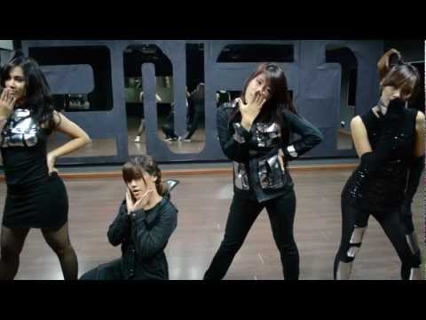 epsilon - Watch our dance uncut version: http://www.youtube.com/watch?v=Q4IpW1hj6fE This video is our entry for the [I am the best dance cover contest]. Dont forget to...
