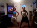dee one in dee blue shirt iz lina n dee one n dee white shirt iz desha n yes we can dance betch lol