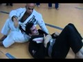 Graciemag.com - Chegou no cem-quilos? Finalize com um básico ataque duplo do Jiu-Jitsu