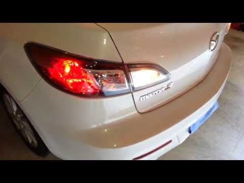 2012 Mazda Mazda3 – Checking Tail Lights After Replacing Bulbs