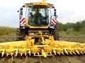 NewTec Ost mit New Holland Feldhäcksler FR 9080 bei Osters & Voß