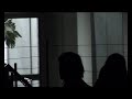 zect-bu con alrededor y dentro
escuchar algo agradable es dejar que el sonido entre en mi y hacerlo parte de mis sensaciones. verme atacado por un sonido molesto es encontrarme con un
intruso dentro de mi percepciones y luchar por expulsarlo. quiero crear entidades sonoras que rodeen y penetren las cabezas de quien escucha, que
ac�sticamente comuniquen su tama�o y su intenci�n, que desarrollen argumentos de interpretaci�n libre y personal.
han colaborado:
arpa peruana: clara v�zquez.
flautista: antonio j. berdon�s.
guitarrista: david joao de almeida
percusionista: paco lafourcade y raul valdes.
saxo y oboe: isabel lastres.
violinistas: ana mar�a del valle, marta gonz�lez, raquel garay.