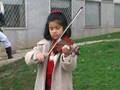 Actuação violino Festa de Natal. Débora Caracol, 9 anos.
