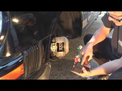 how to bleed brakes by yourself diy