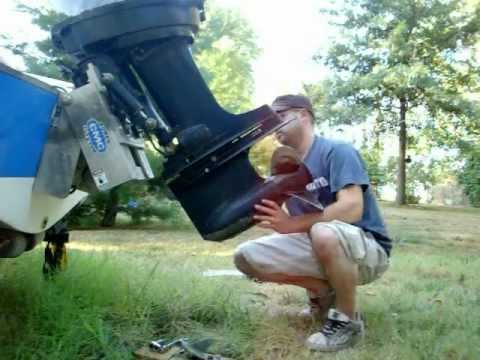 1976 Mercury 1150 Tower of Power Dis Part 4- Lower Unit Removal