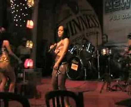 sexy girls dancing surabaya