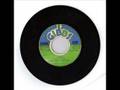 clip video Dennis Brown A True
