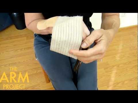 how to fasten hand wraps