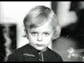 alchimiste en m�lop�e ou m�lodiste de l'alchimie amoureuse. il nous chante la sensible complainte des gens qui aiment.