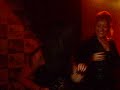 luri,se solt� por salsa con una sra,que estaba cantando.historico