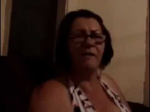 menina pelada
