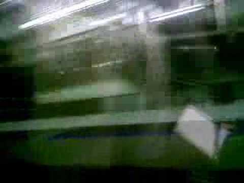 夜の大津駅 223系普通電車入線