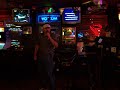 Guth singing