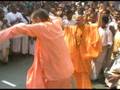 videos de radhanatha swami dancing in 2008 Kartika Parikram