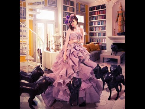 fashion shoot - http://www.framednetwork.com Six photographers gather in a 6 million dollar mansion outside the beautiful Hamptons of New York to take on the challenge of fa...