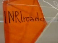Pouštění draka v místnosti, propagační video křesťanské studentské organizace IRNI road.