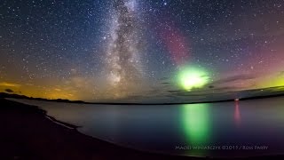 Stunning Milky Way time-lapse photobombed by Aurora Borealis