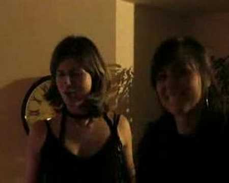 Karen en Sofie in 2007