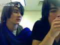 Kevin and Joe jonas arm wrestle!