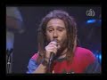 Quien no tiene o tuvo hongos en los pies?En este tema se intentan recrear 2 momentos, el antes y despues de los desodorantes, y por supuesto el que estos tengan una vida util muy breve...