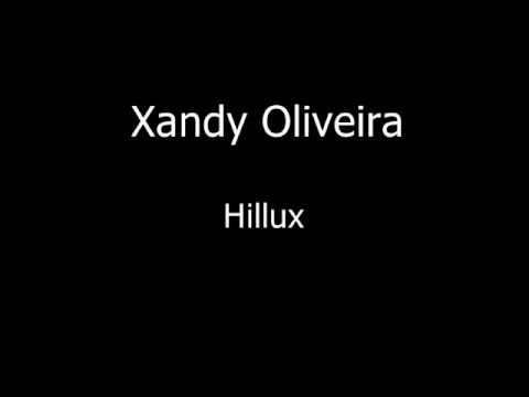 HILLUX - Eu to andando de Hillux e não to nem aí, já to indo pra balada eu quero é me divertir, já liguei o som do carro, só toca modão, com Xandy Oliveira mulhereda ...