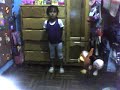 niña bailando perreo (fatima)