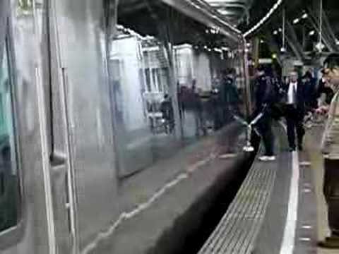 小田急ロマンスカーさがみ号 秦野駅にて