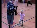 Frida og Jacob til gymnastik